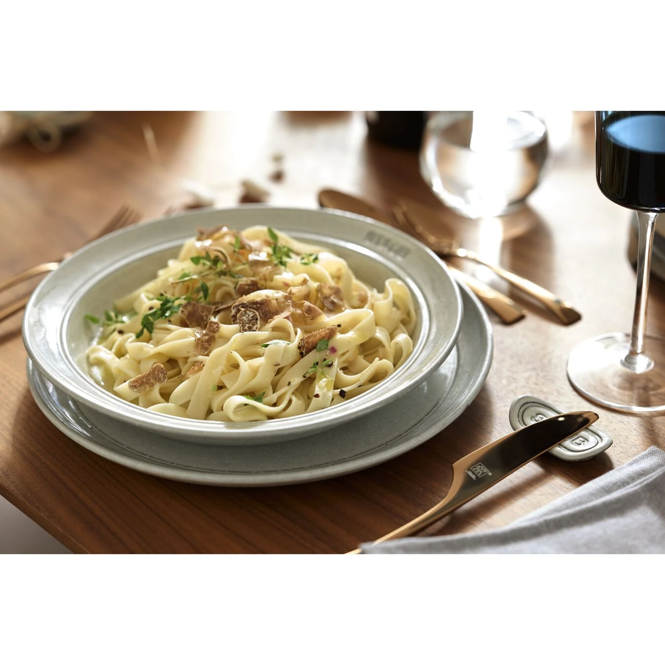 Staub Plato 24 Cm, Cerámica, Blanco Trufa 4 Staub Plato 24 Cm, Cerámica, Blanco Trufa - Imagen 2