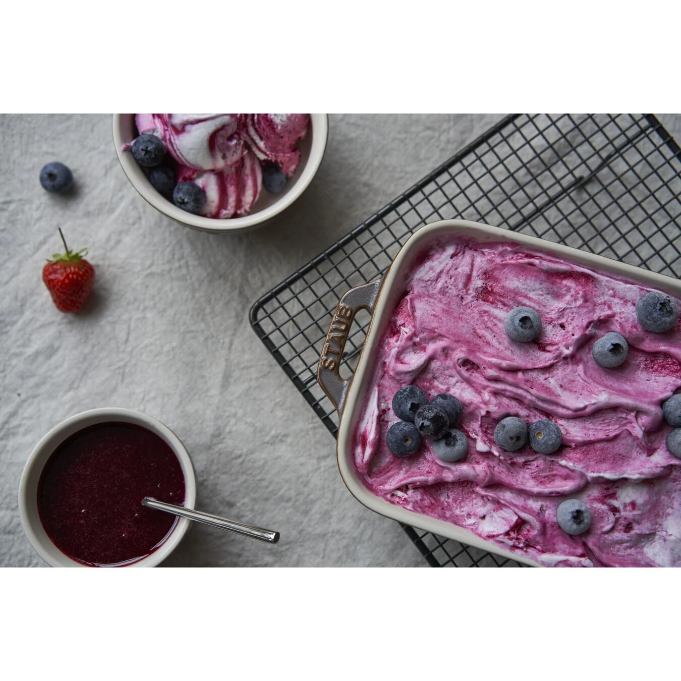 Staub Set De Bandejas De Horno M/L/XL 3-pzs, Gris Antiguo 5 Staub Set De Bandejas De Horno M/L/XL 3-pzs, Gris Antiguo - Imagen 3