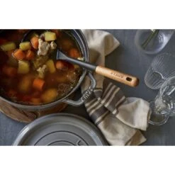 Staub Cocotte 24 Cm, Redondo, Gris Grafito, Hierro Fundido 12 Staub Cocotte 24 Cm, Redondo, Gris Grafito, Hierro Fundido -Staub Verkoop 424424407