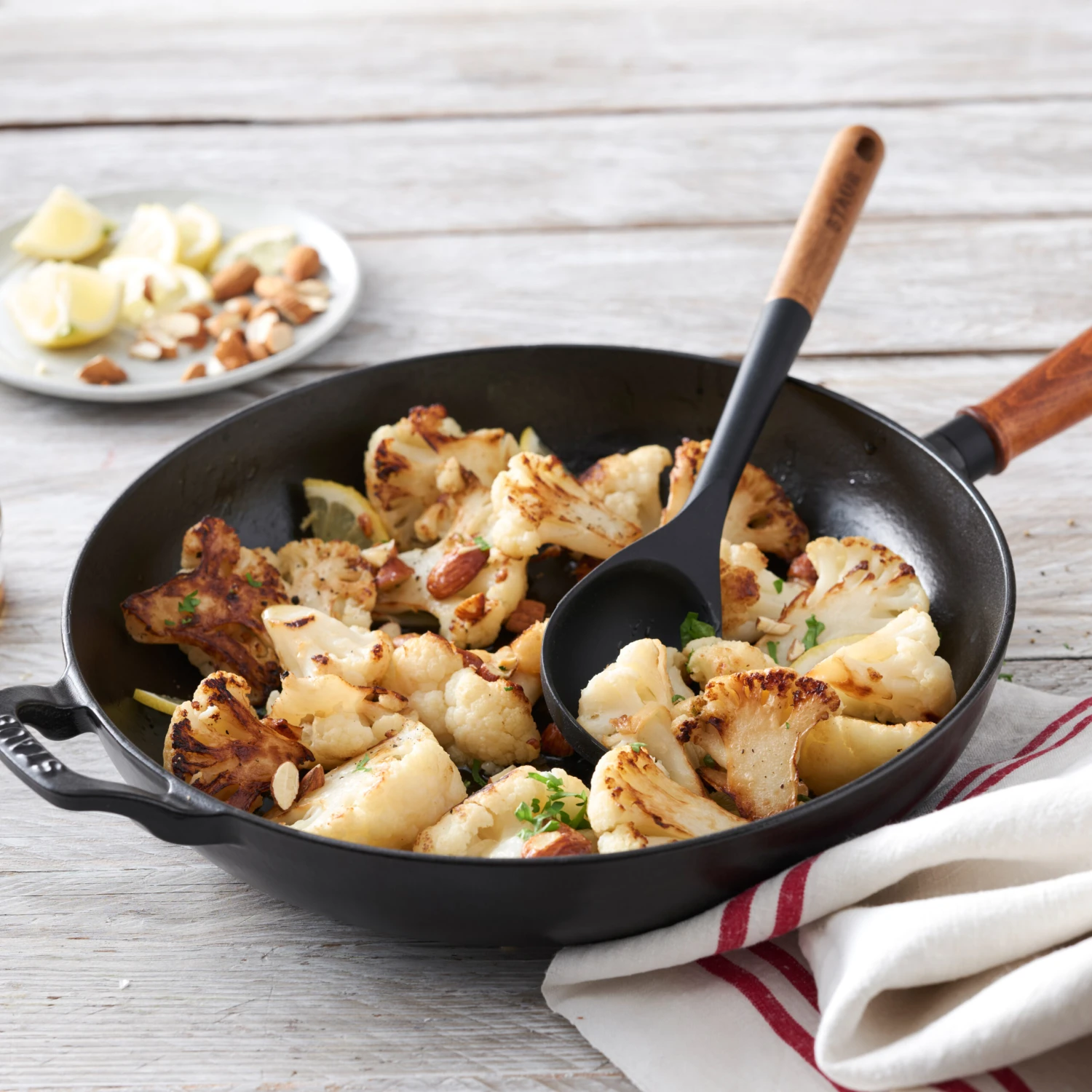 Staub Sartén Con Mango De Madera Vintage Ø28 Cm 4 Staub Sartén Con Mango De Madera Vintage Ø28 Cm - Imagen 2