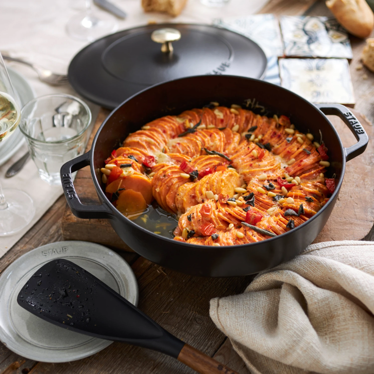 Staub Sartén De Saltear Chistera Ø28 Cm 3,7 L 4 Staub Sartén De Saltear Chistera Ø28 Cm 3,7 L - Imagen 2