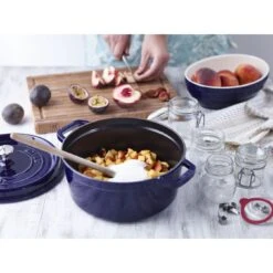 Staub Cocotte 24 Cm, Redondo, Azul Oscuro, Hierro Fundido 12 Staub Cocotte 24 Cm, Redondo, Azul Oscuro, Hierro Fundido -Staub Verkoop 750036209